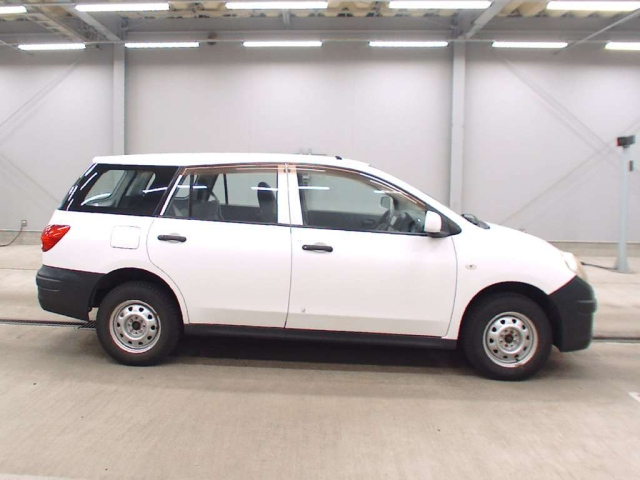 NISSAN AD 2013