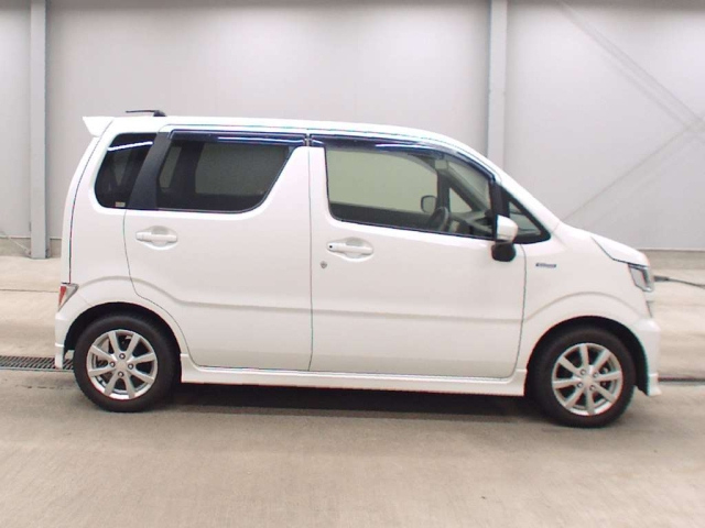 SUZUKI WAGON R 2017