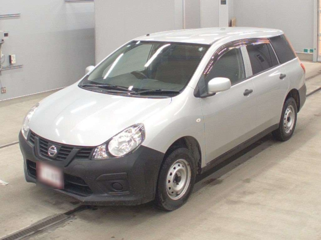 NISSAN AD 2020