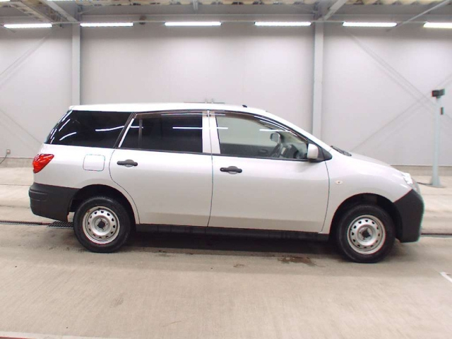 NISSAN AD 2020