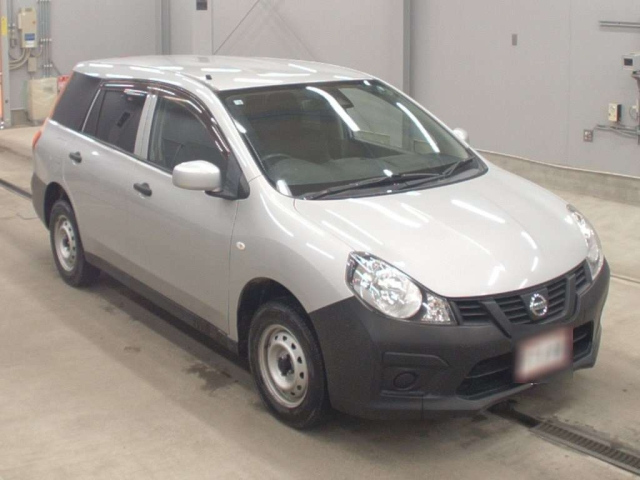 NISSAN AD 2020