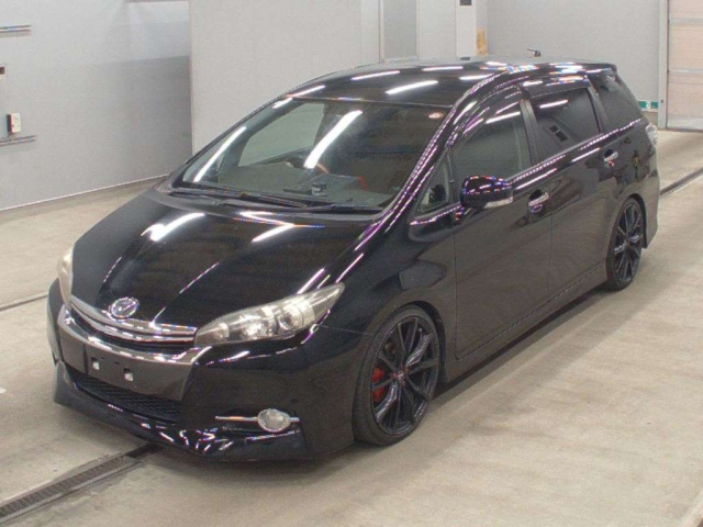TOYOTA WISH 2014