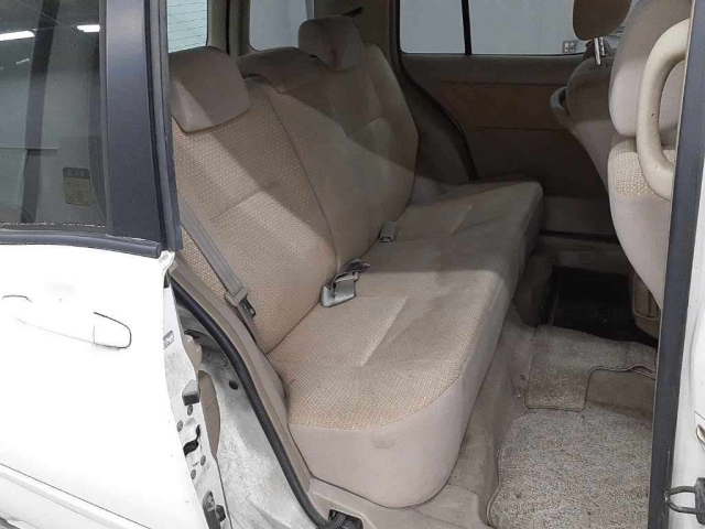 TOYOTA RAUM 2009