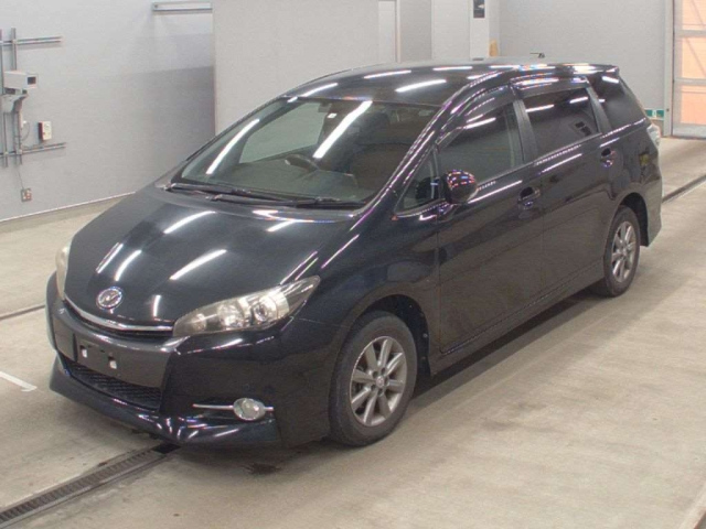 TOYOTA WISH 2012