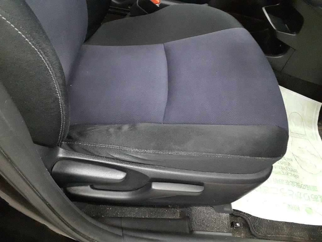 TOYOTA WISH 2012