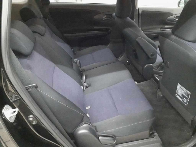 TOYOTA WISH 2012