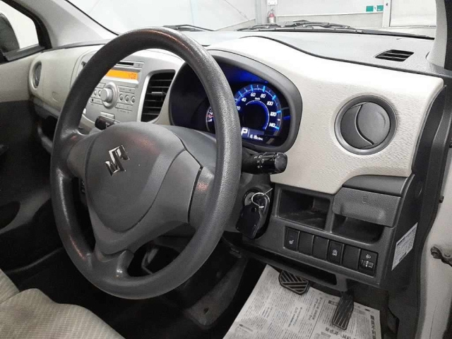 SUZUKI WAGON R 2013