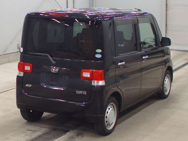 DAIHATSU TANTO 2012