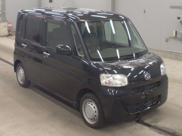 DAIHATSU TANTO 2012