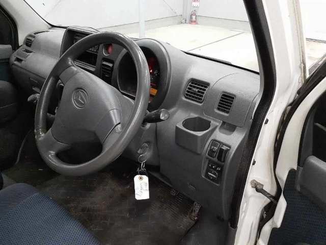 DAIHATSU HIJET VAN 2009