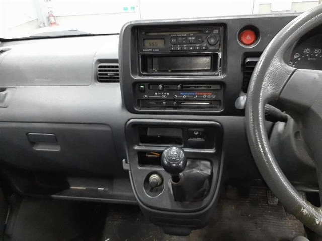 DAIHATSU HIJET VAN 2009