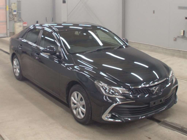 TOYOTA MARK X 2018