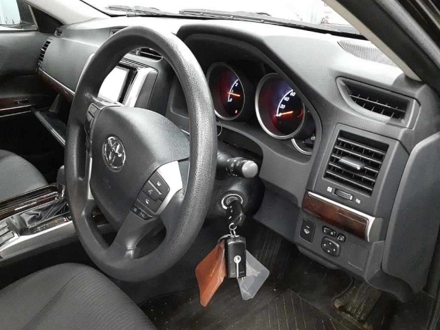 TOYOTA MARK X 2018
