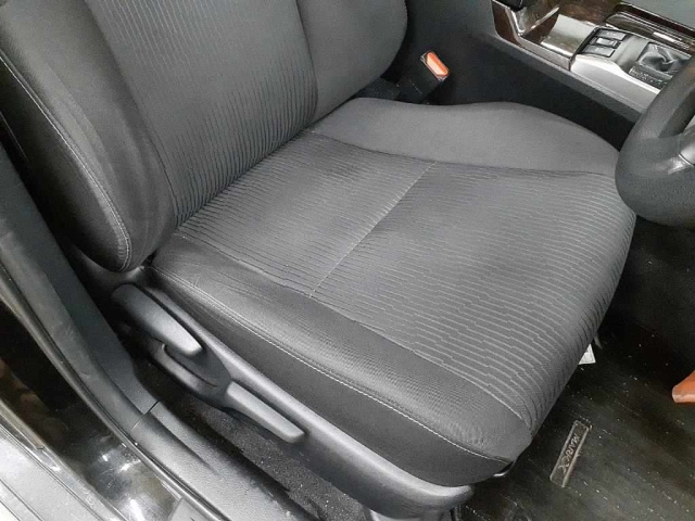 TOYOTA MARK X 2018