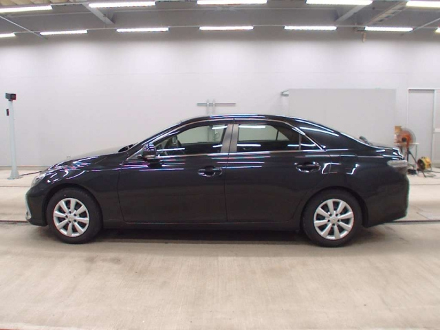 TOYOTA MARK X 2018