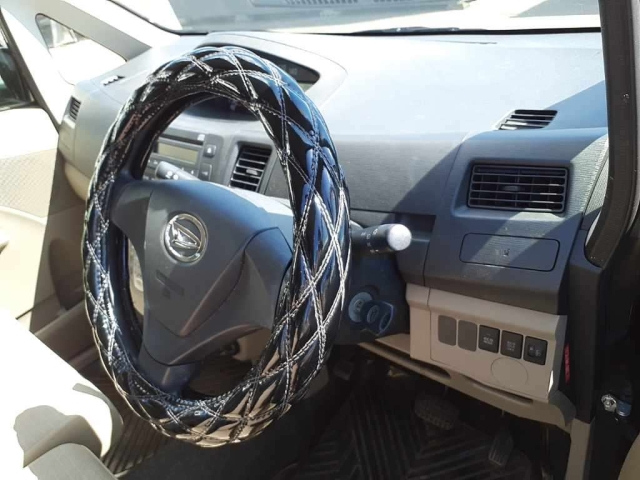 DAIHATSU MOVE 2012