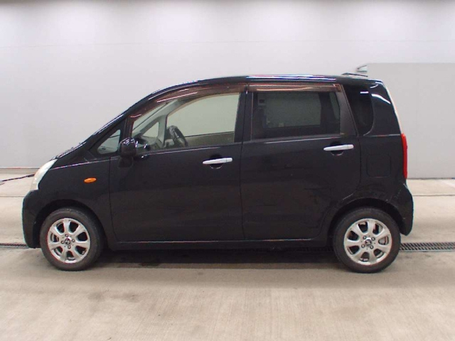 DAIHATSU MOVE 2012