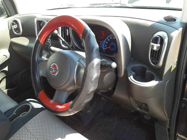 NISSAN CUBE 2012