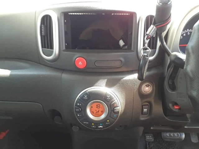 NISSAN CUBE 2012