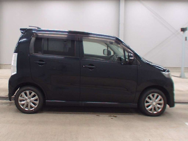 SUZUKI WAGON R 2011