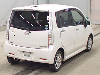 DAIHATSU MOVE 2014