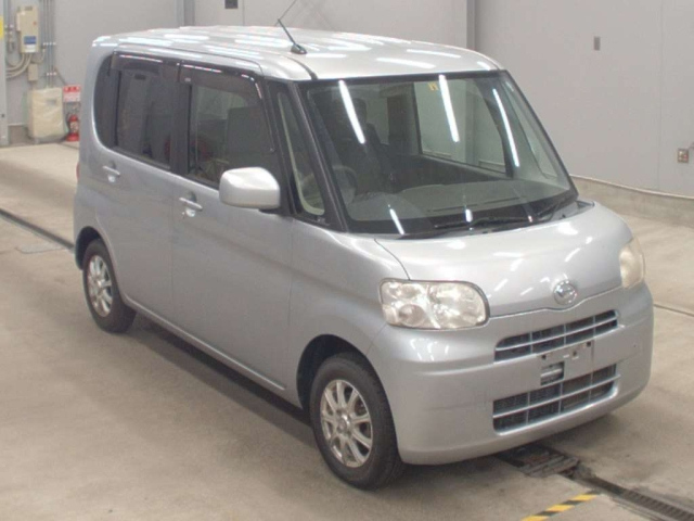 DAIHATSU TANTO 2012