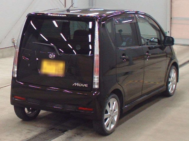 DAIHATSU MOVE 2010