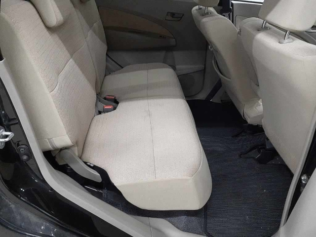 DAIHATSU MOVE 2011