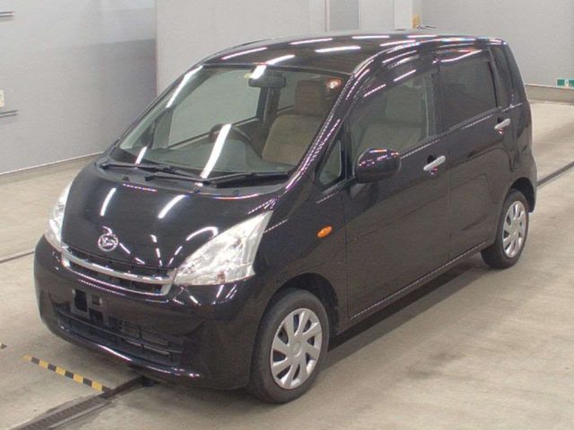 DAIHATSU MOVE 2011