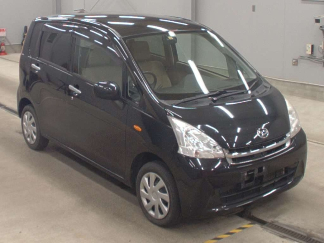 DAIHATSU MOVE 2011