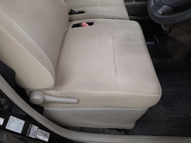 DAIHATSU MOVE 2011