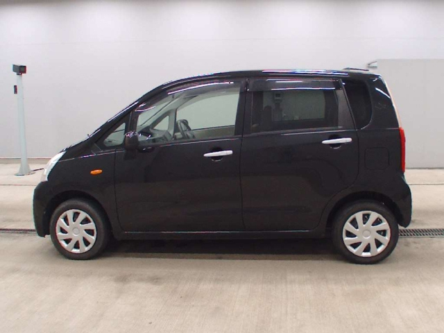 DAIHATSU MOVE 2011