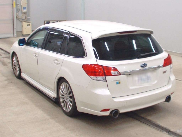 SUBARU LEGACY 2011