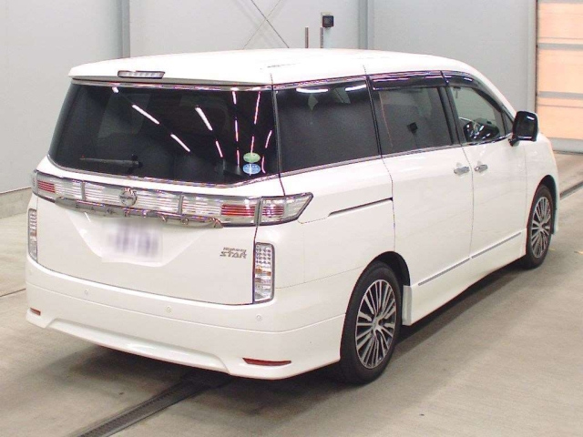 NISSAN ELGRAND 2019