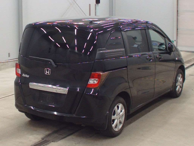 HONDA FREED 2010