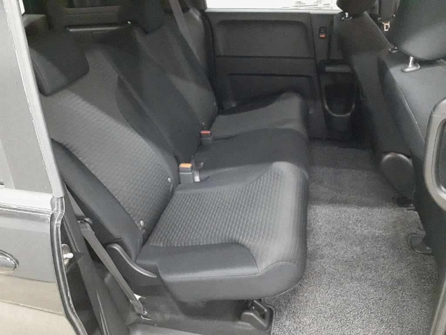 HONDA FREED 2010
