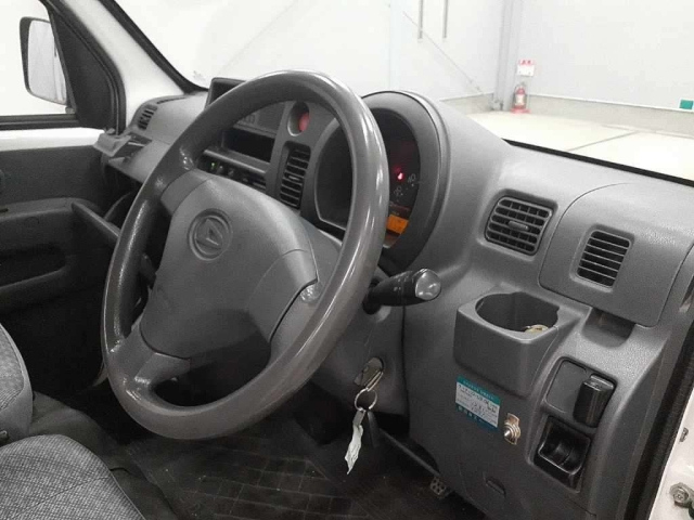DAIHATSU HIJET VAN 2016