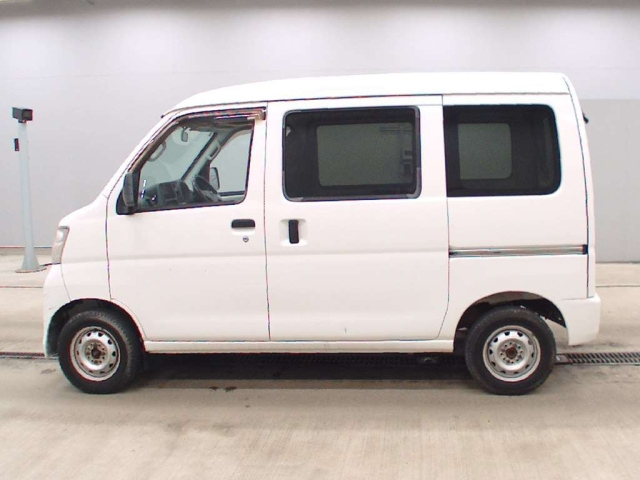 DAIHATSU HIJET VAN 2016