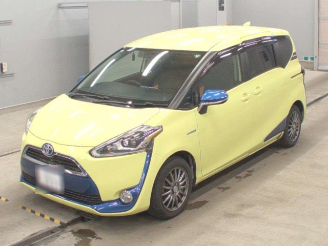 TOYOTA SIENTA 2015