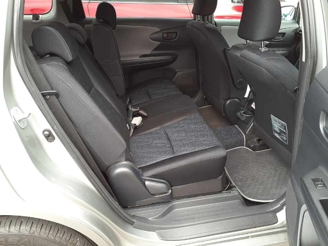 TOYOTA WISH 2011