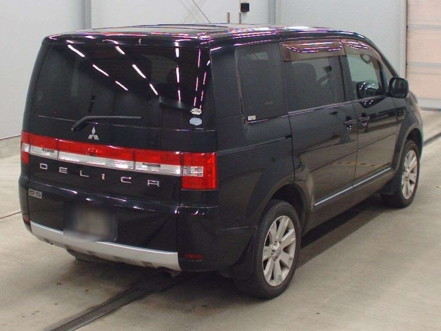 MITSUBISHI DELICA D5 2009