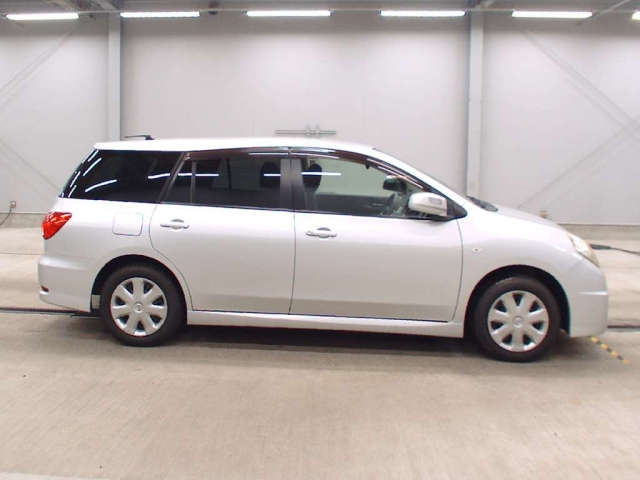 NISSAN WINGROAD 2011