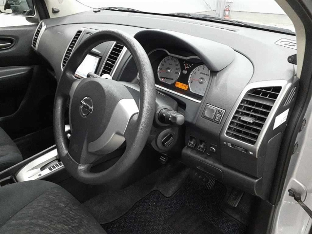 NISSAN WINGROAD 2011