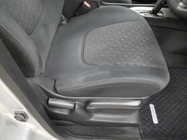 NISSAN WINGROAD 2011