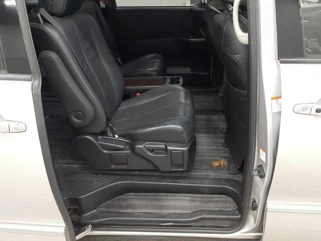 TOYOTA ESTIMA HYBRID 2015