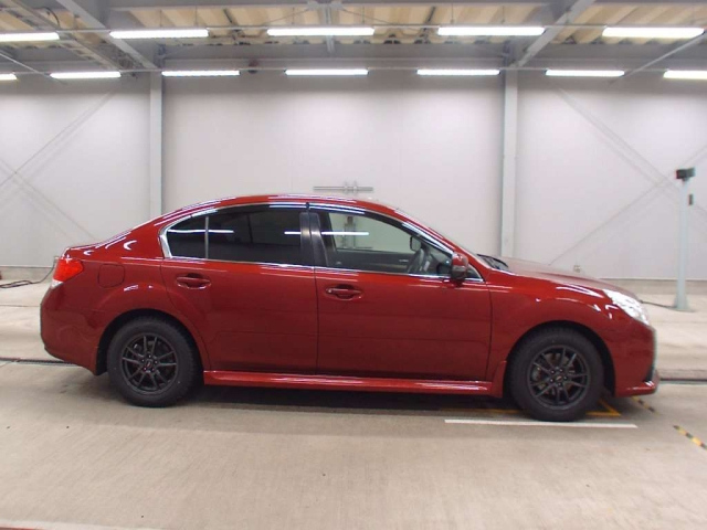 SUBARU LEGACY B4 2013