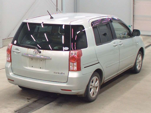 TOYOTA RAUM 2008