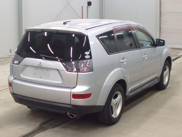 MITSUBISHI OUTLANDER 2009