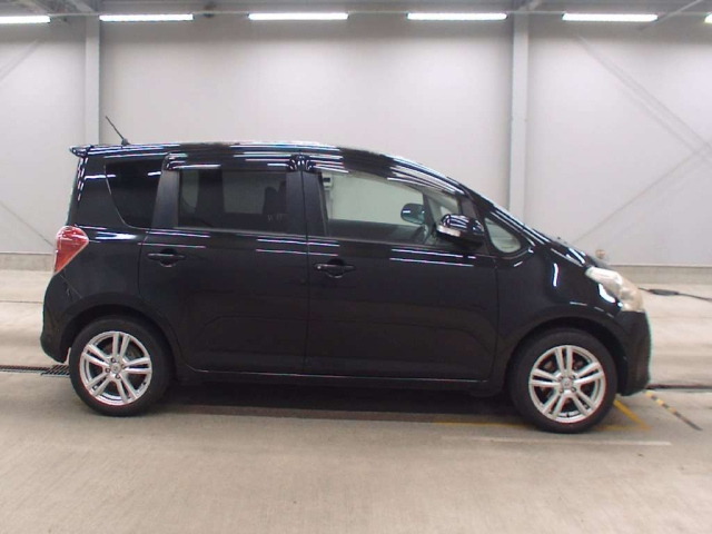 TOYOTA RACTIS 2008