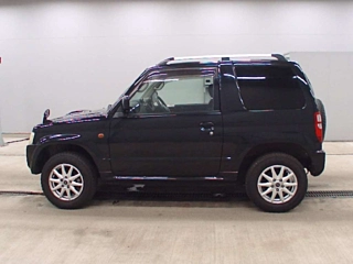 NISSAN KIX 2008
